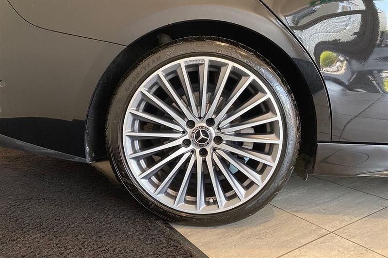 Second-hand Mercedes C220 AMG Line Premium 200 CP (147 kW) 2022 Negru Break