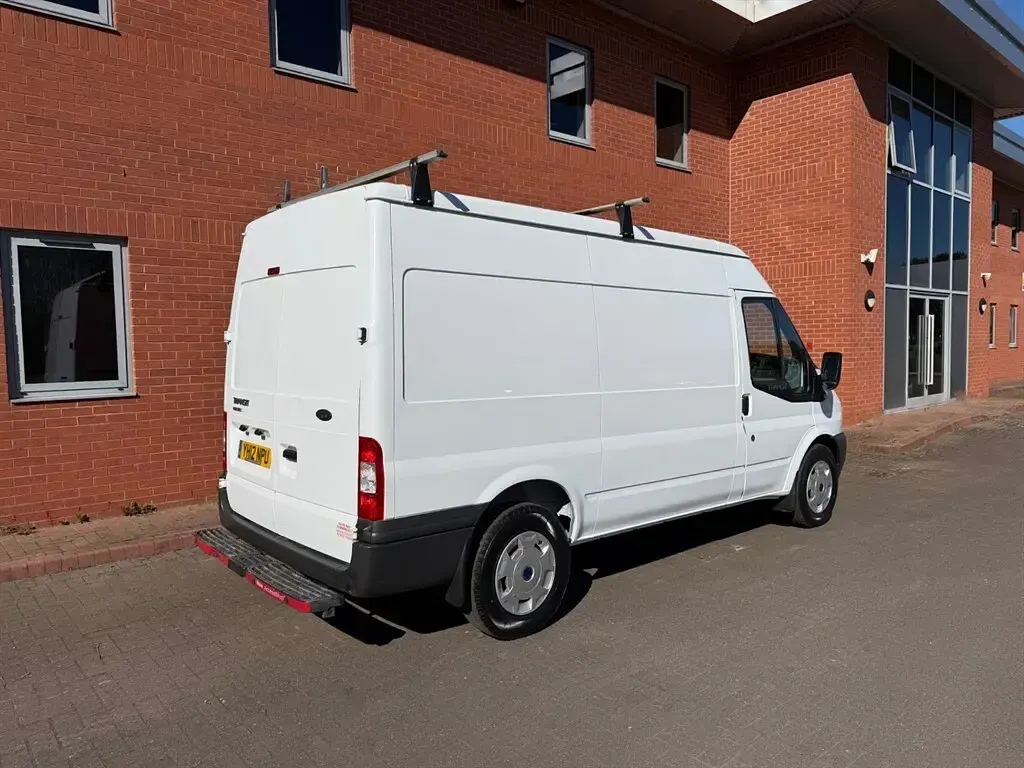Used Ford Transit 125 HP (91 kW) 2012 White Van