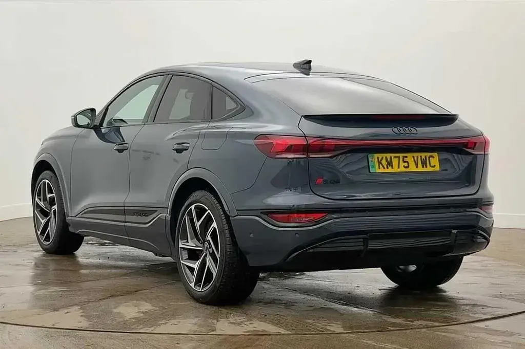 New Audi SQ6 Sportback e-tron Advanced 380 kW (517 HP) 2025 SUV
