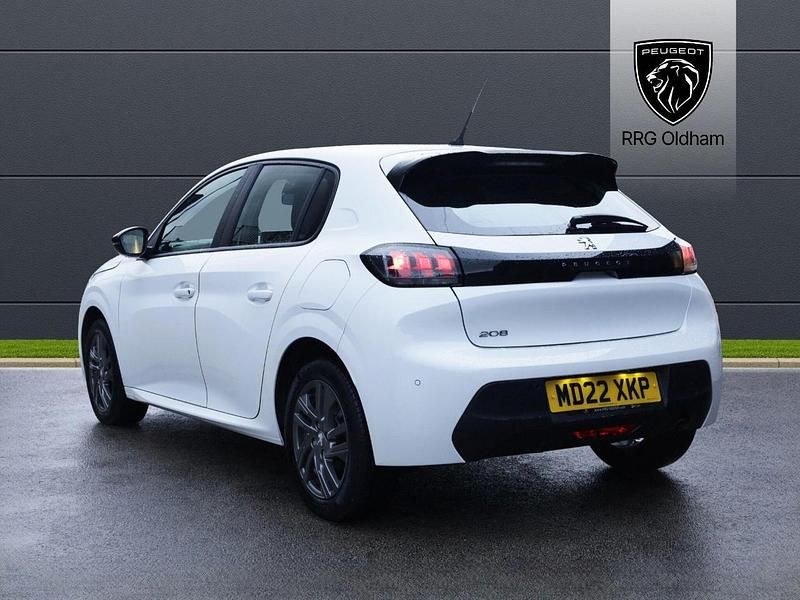 Used Peugeot 208 Active Premium 99 HP (72 kW) 2022 White Hatchback