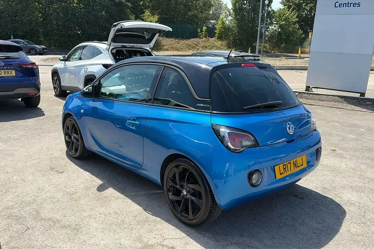 Used Vauxhall Adam S 70 HP (51 kW) 2017 Blue Hatchback