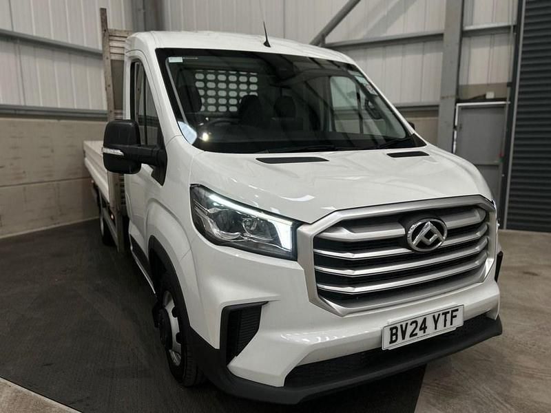 Używany Maxus V90 150 KM (110 kW) 2024 Biały Van