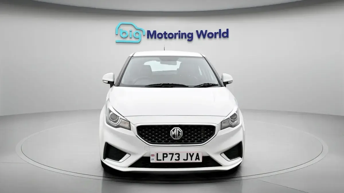 Used MG MG3 Exclusive 106 HP (77 kW) 2023 White Hatchback