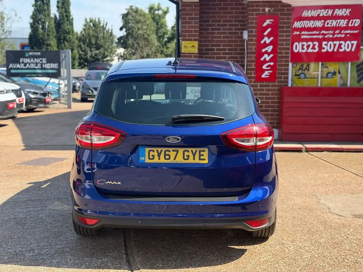 Used Ford C-MAX Zetec 120 HP (88 kW) 2017 Blue MPV