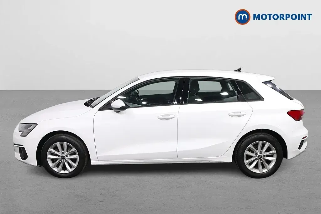 Używany Audi A3 2022 Biały Sedan/Limuzyna