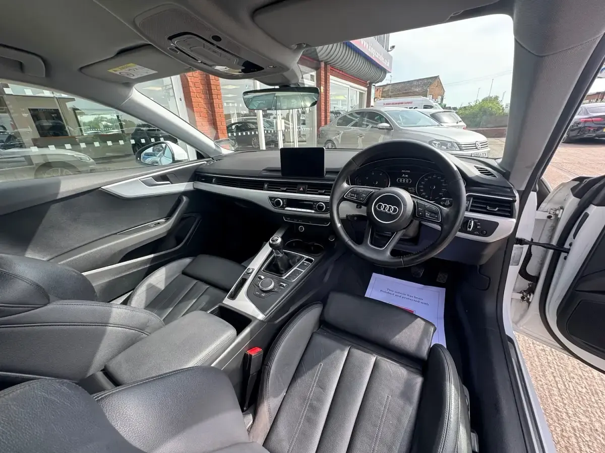 Used Audi A5 Sport 190 HP (139 kW) 2017 White Coupe