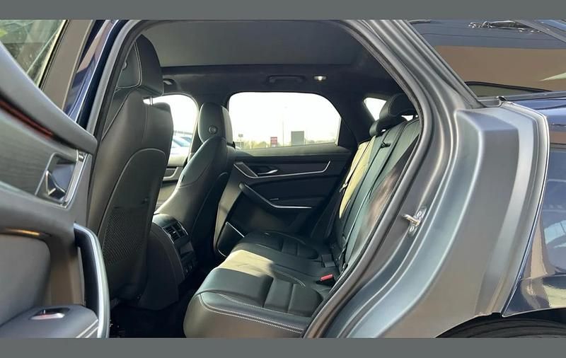 Used Jaguar F-Pace R-Dynamic 204 HP (150 kW) 2024 Metallic  portofino blue SUV