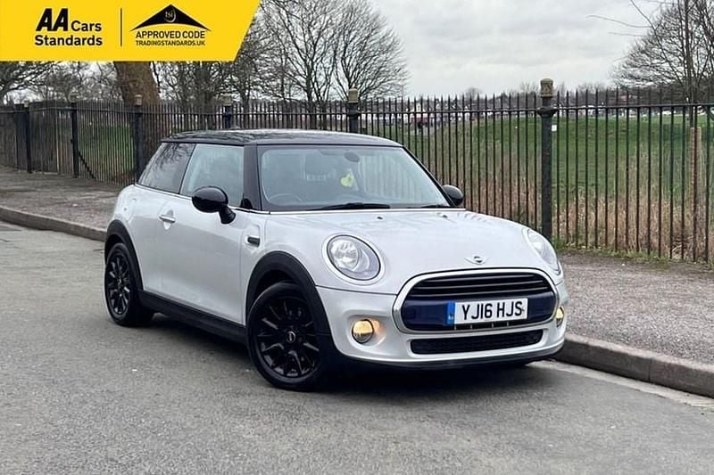 Used Mini Cooper D Hatch 116 HP (85 kW) 2016 Silver Hatchback