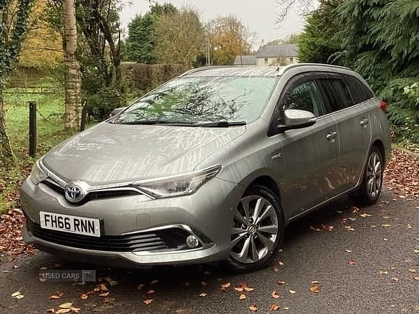 Grey Used 2017 Toyota Auris Hybrid Estate | £10,995 (Fair price) - Image 1/4