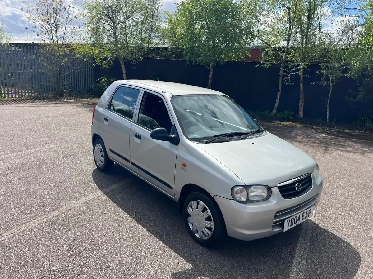 Used Suzuki Alto GL 62 HP (45 kW) 2004 Silver Hatchback