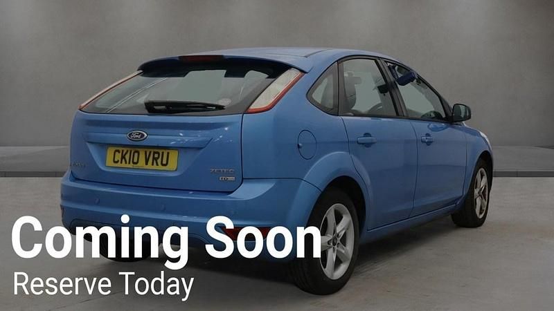 Used Ford Focus Zetec 2010 Blue Hatchback
