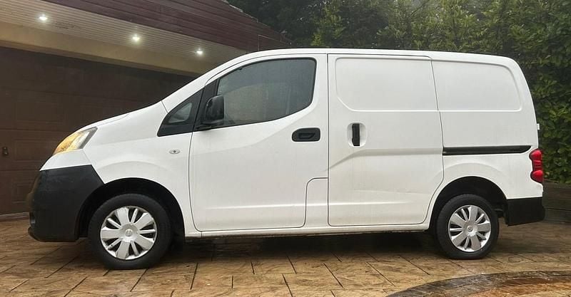 Used Nissan NV200 Acenta 2017 White MPV