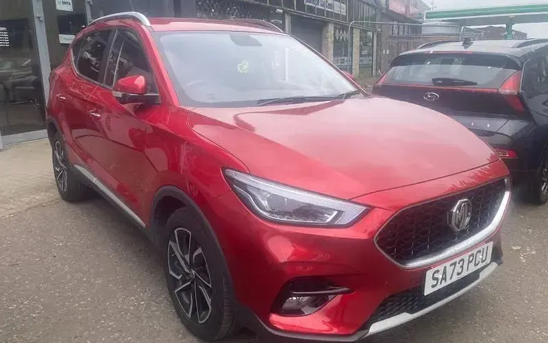 Używany MG ZS Exclusive 111 KM (81 kW) 2023 SUV