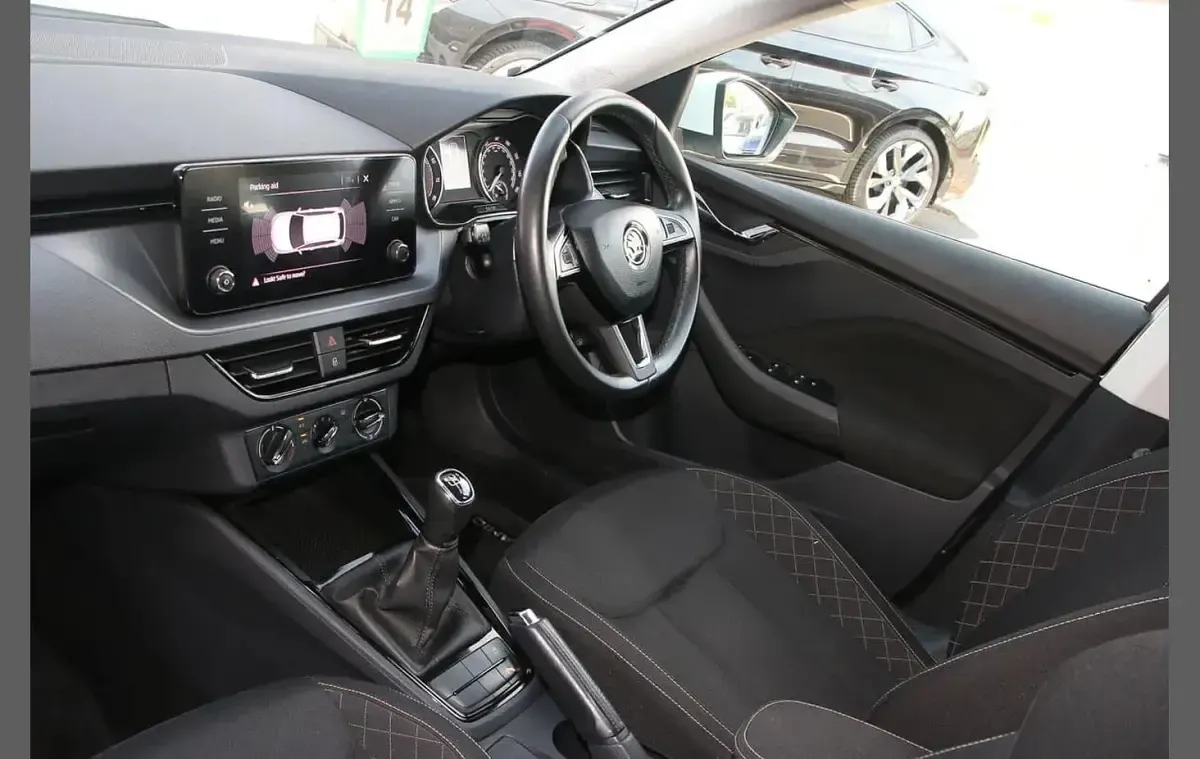 Used Skoda Kamiq SE 147 HP (108 kW) 2020 White SUV