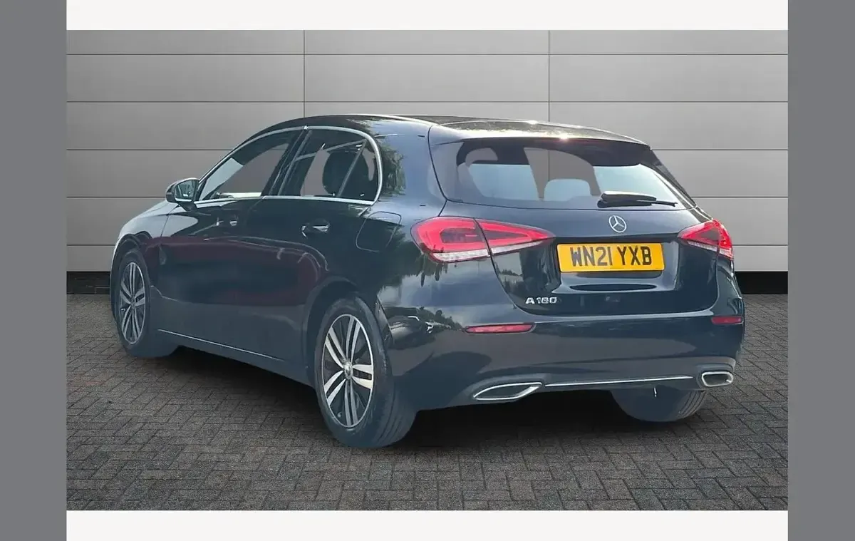 Used Mercedes A180 136 HP (100 kW) 2021 Black Hatchback
