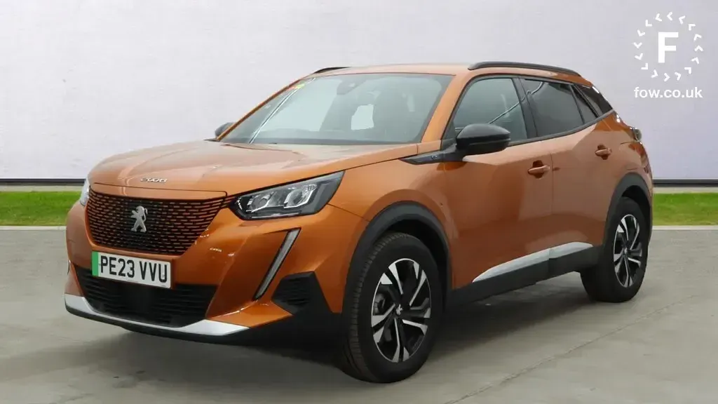 Used Peugeot 2008 Allure+ 100 kW (136 HP) 2023 Orange SUV