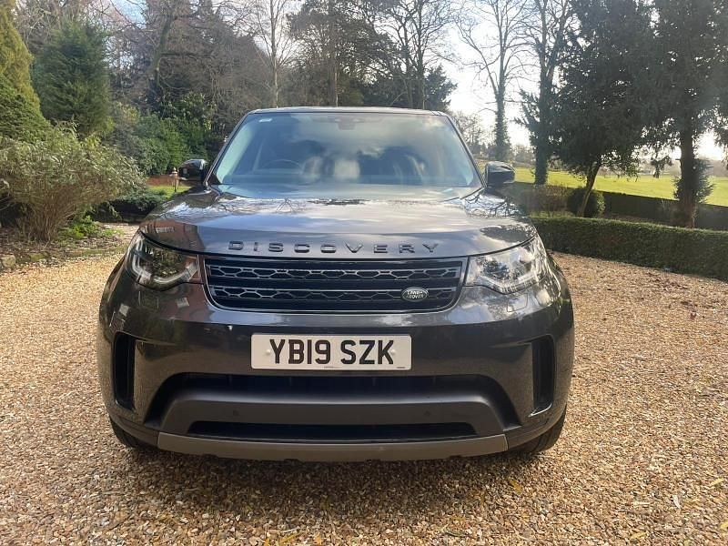 Used Land Rover Discovery 5 SE 240 HP (176 kW) 2019 Grey SUV