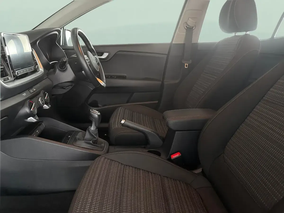 Used Kia Stonic 101 HP (74 kW) 2022 Black SUV