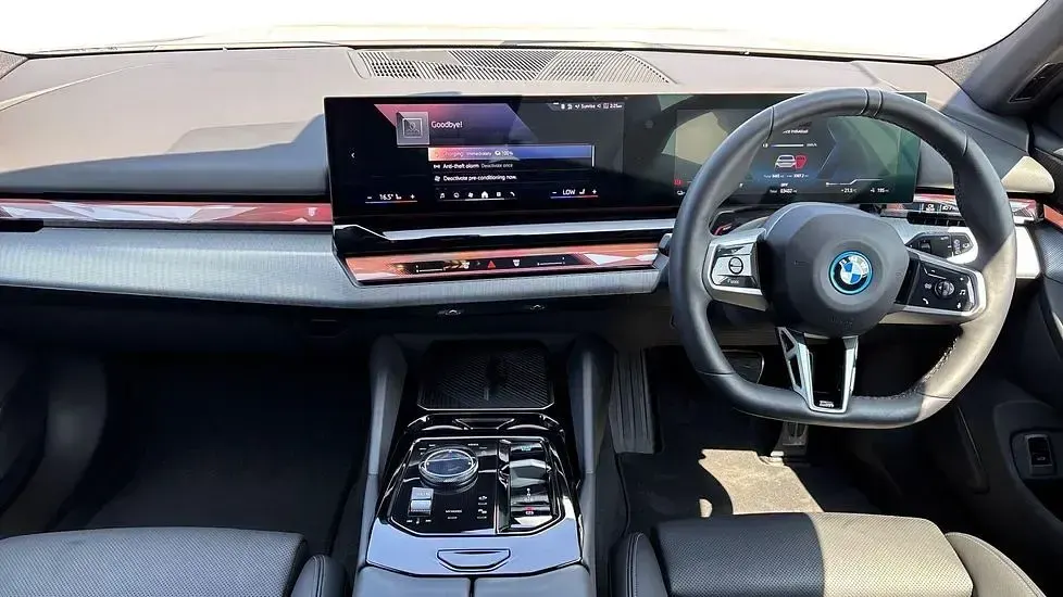 Used BMW i5 M Sport 246 kW (335 HP) 2025 White Estate