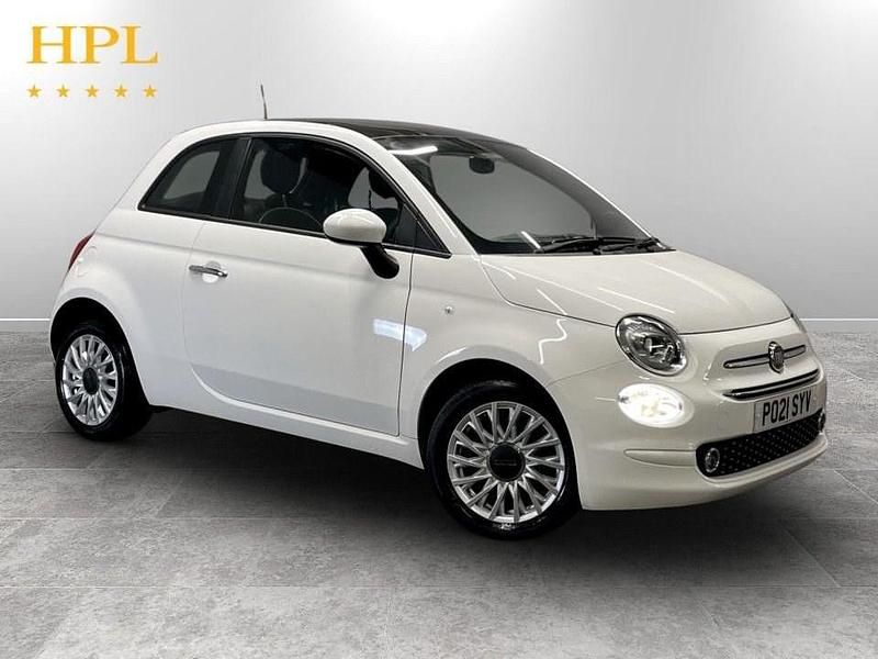 Used Fiat 500 Lounge 70 HP (51 kW) 2021 White Hatchback
