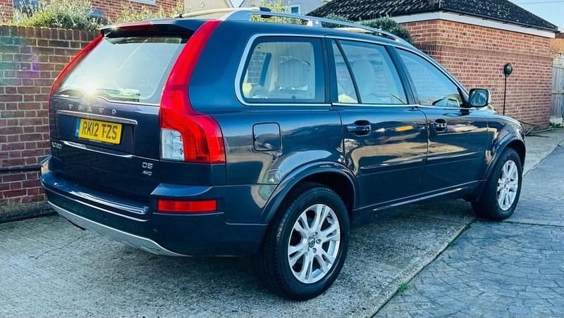 Usado Volvo XC90 SE 200 HP (147 kW) 2012 Azul SUV