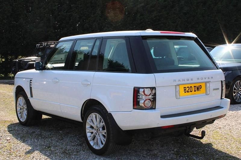 Used Land Rover Range Rover S 313 HP (230 kW) 2012 White SUV