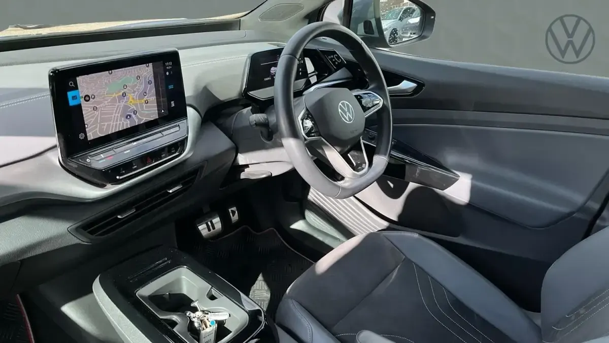 Usado VW ID.4 Pure 108 kW (148 HP) 2023 Cinzento SUV