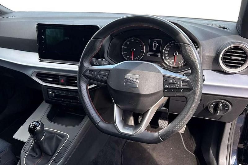 Used Seat Ibiza FR 94 HP (69 kW) 2022 Blue Hatchback