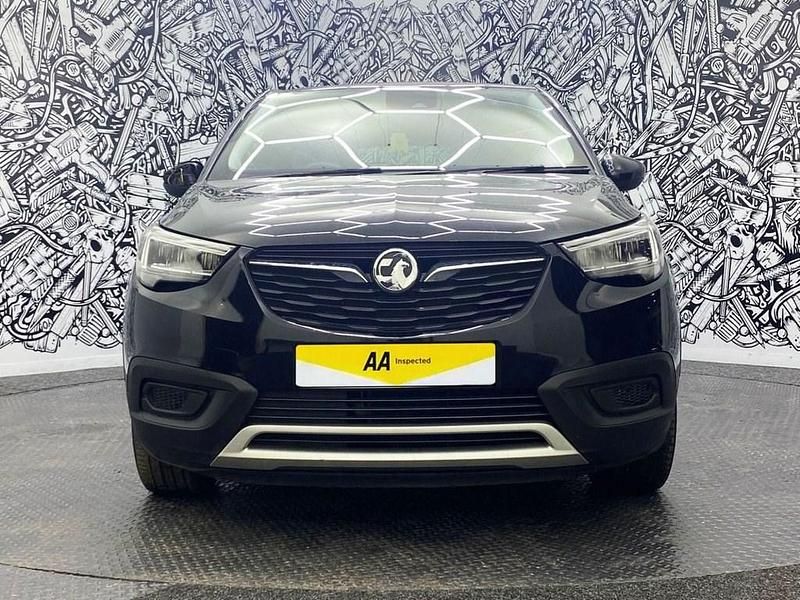 Used Vauxhall Crossland X SRi 83 HP (61 kW) 2020 Black SUV