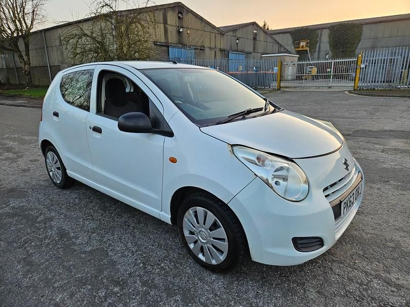 Used Suzuki Alto 2013 White Hatchback