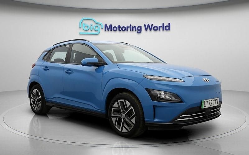 Blue Used 2022 Hyundai Kona SE SUV | £13,100 (Fair price) - Image 1/4