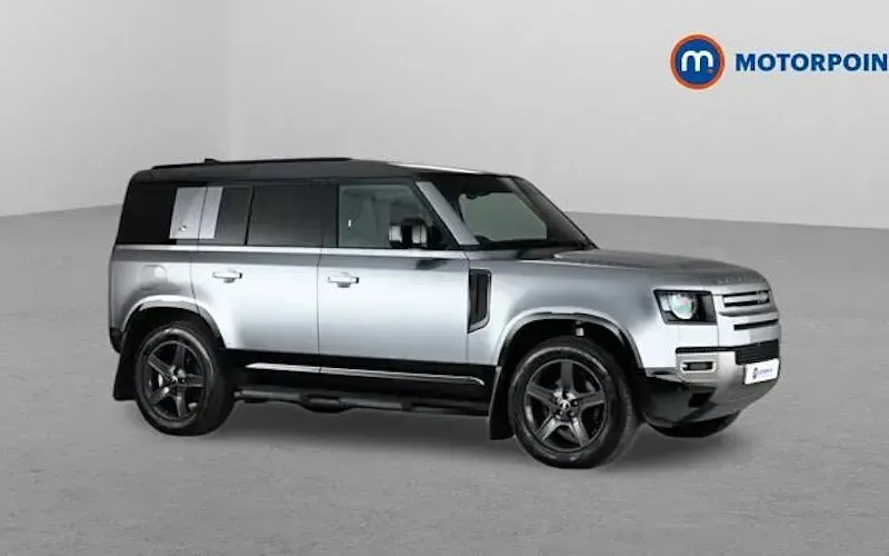 Używany Land Rover Defender SE Dynamic 249 KM (183 kW) 2024 SUV