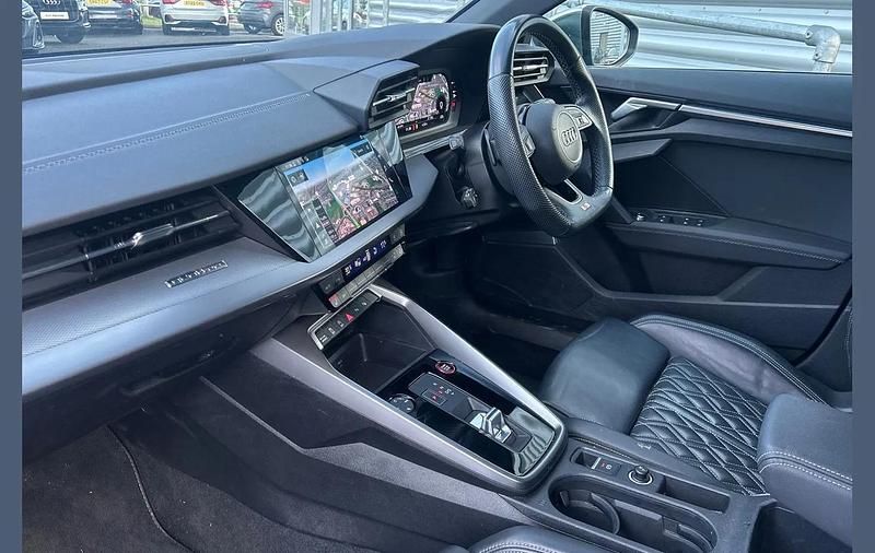 Used Audi S3 Sportback Comfort 310 HP (228 kW) 2023 Blue Hatchback