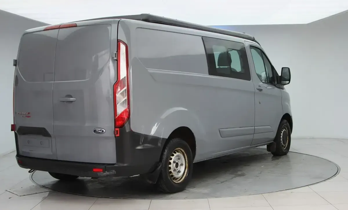 Used Ford Transit Custom 125 HP (91 kW) 2016 Red Van