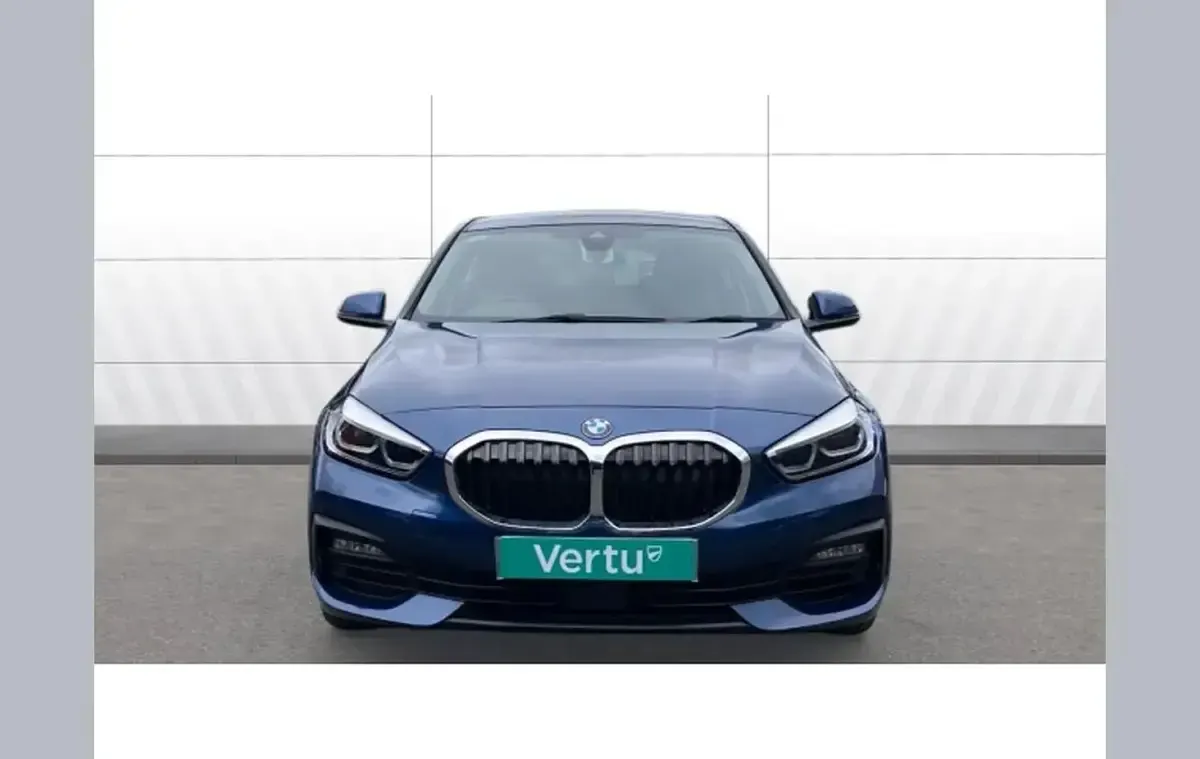 Used BMW 118 Comfort Edition 134 HP (98 kW) 2020 Blue Hatchback