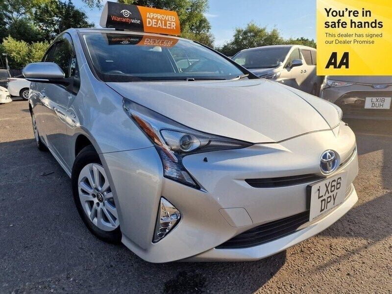 Silver Used 2016 Toyota Prius Hatchback | £9,495 (Fair price) - Image 1/4
