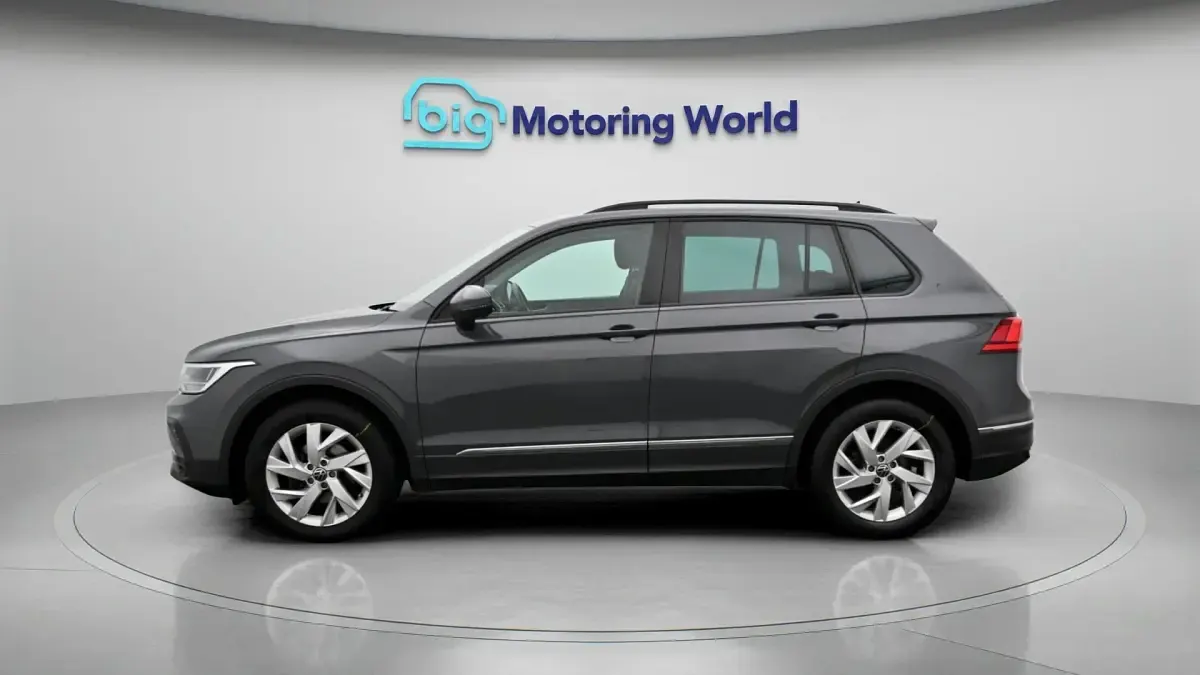 Used VW Tiguan S 150 HP (110 kW) 2022 Grey SUV