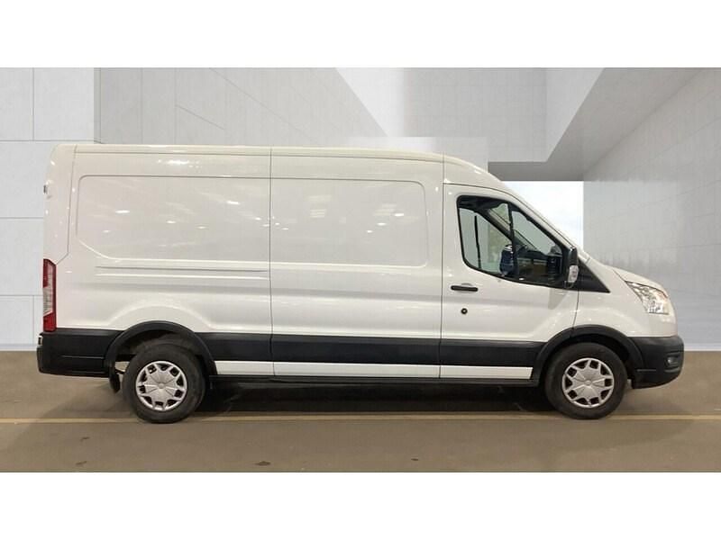 Usado Ford Transit Trend 130 HP (95 kW) 2022 Branco Van
