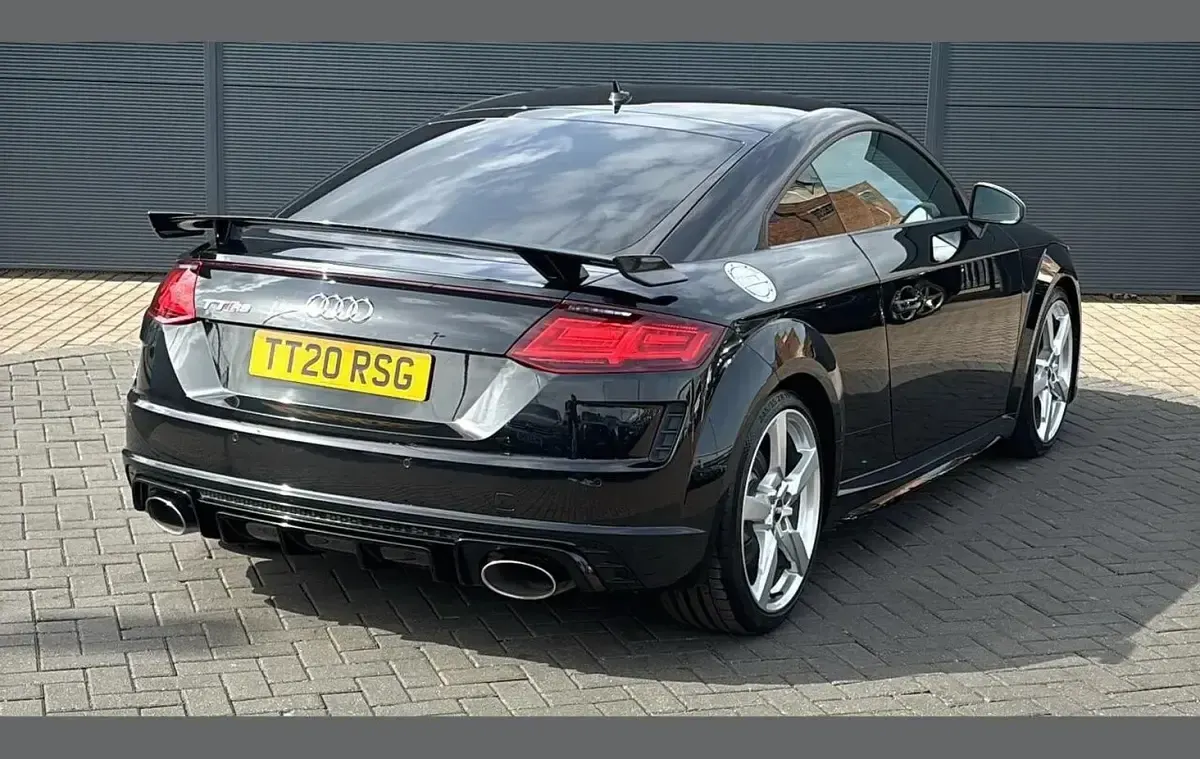 Begagnad Audi TT RS Design 400 HK (294 kW) 2020 Svart Sportkupé