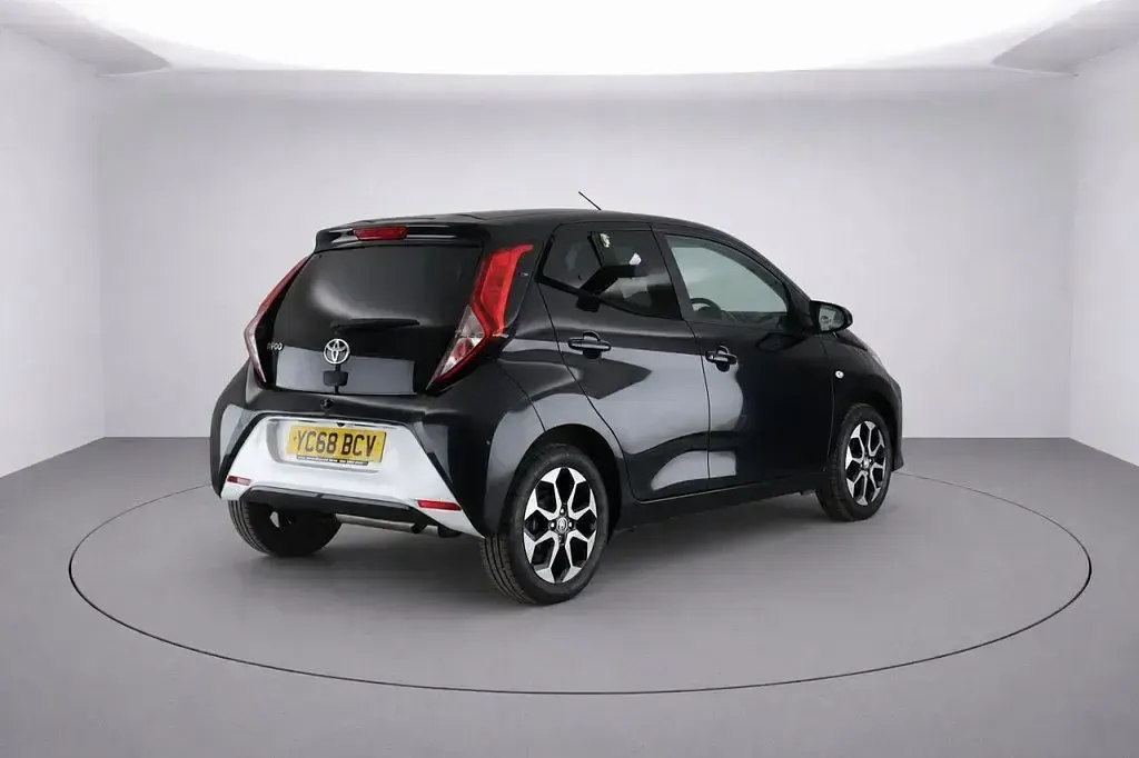 Used Toyota Aygo X-plore 2018 Black Hatchback