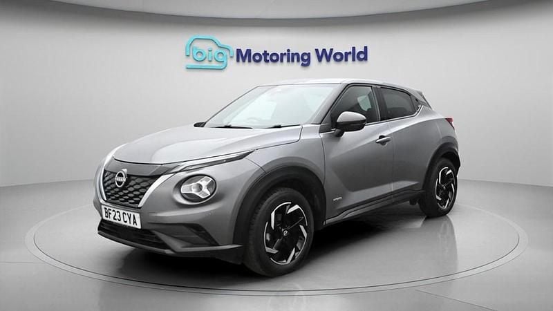 Used Nissan Juke N-Connecta 143 HP (105 kW) 2023 Grey SUV