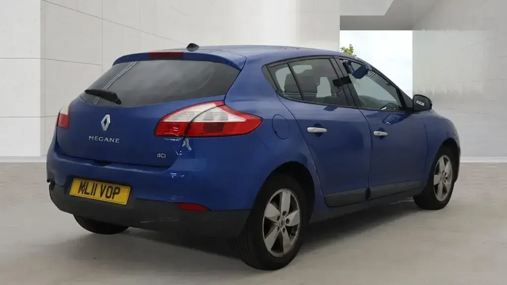 Used Renault Mégane Dynamique 130 HP (95 kW) 2011 Blue Hatchback