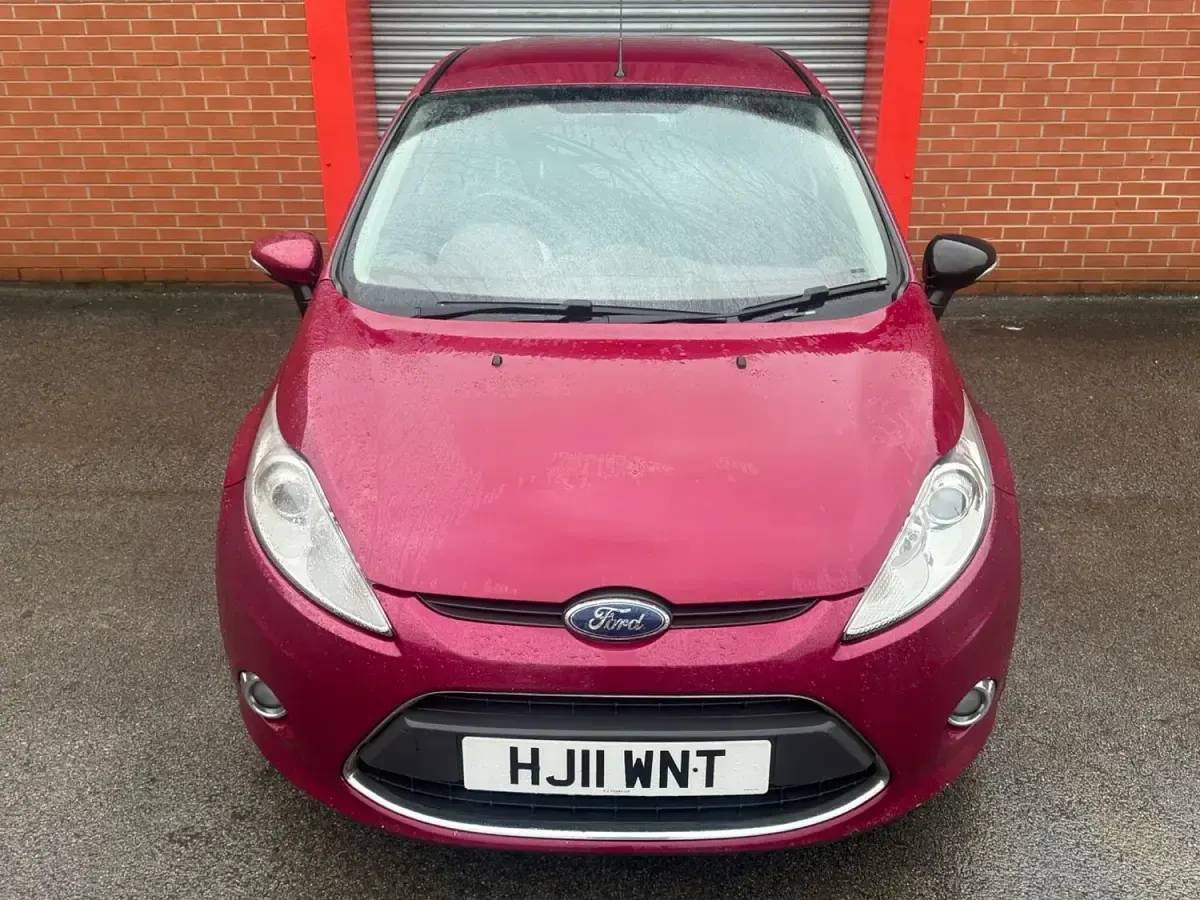 Used Ford Fiesta Zetec 96 HP (70 kW) 2011 Pink Hatchback