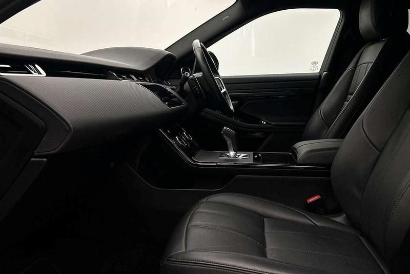 Begagnad Land Rover Range Rover evoque 203 HK (149 kW) 2023 Silver SUV