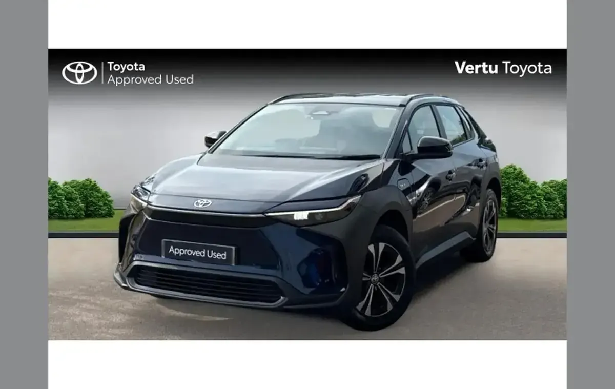 Used Toyota bZ4X PURE 150 kW (204 HP) 2025 Blue SUV
