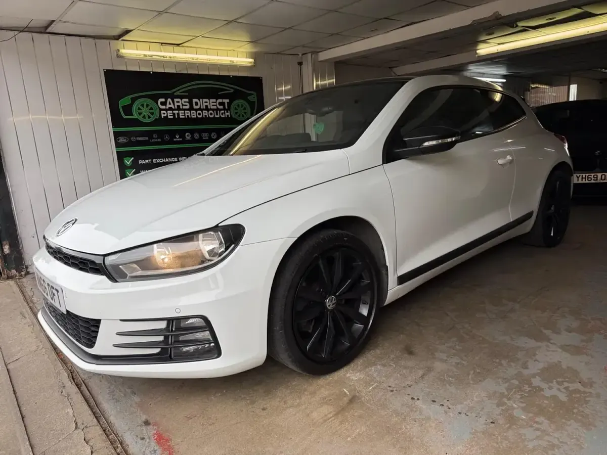 Used VW Scirocco Black Edition 180 HP (132 kW) 2016 White Coupe