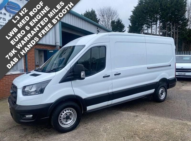 Usado Ford Transit S 130 HP (95 kW) 2022 Branco Van