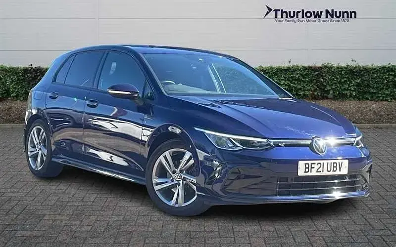 Used VW Golf VIII R-line 131 HP (96 kW) 2024 Hatchback
