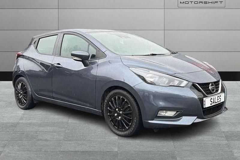 Begagnad Nissan Micra Acenta 2021 Grå Halvkombi