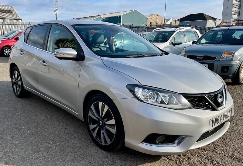 Used Nissan Pulsar Tekna 109 HP (80 kW) 2014 Silver Hatchback
